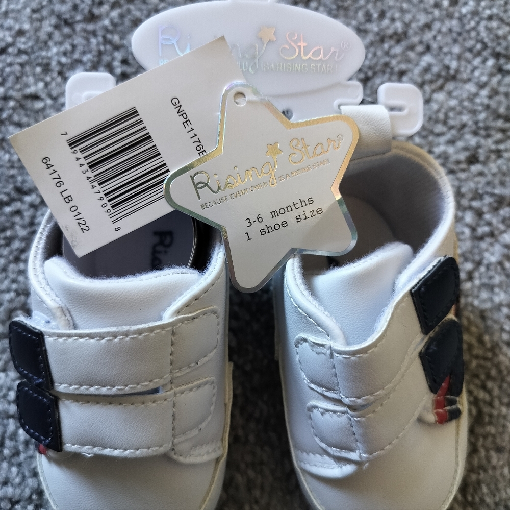 Nwt Rising Star Infant Shoes 3- 6 Months
